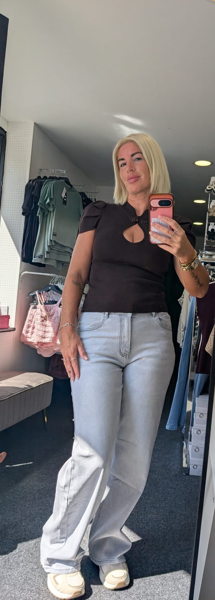 Keyhole Cutout Mandarin-Style Top